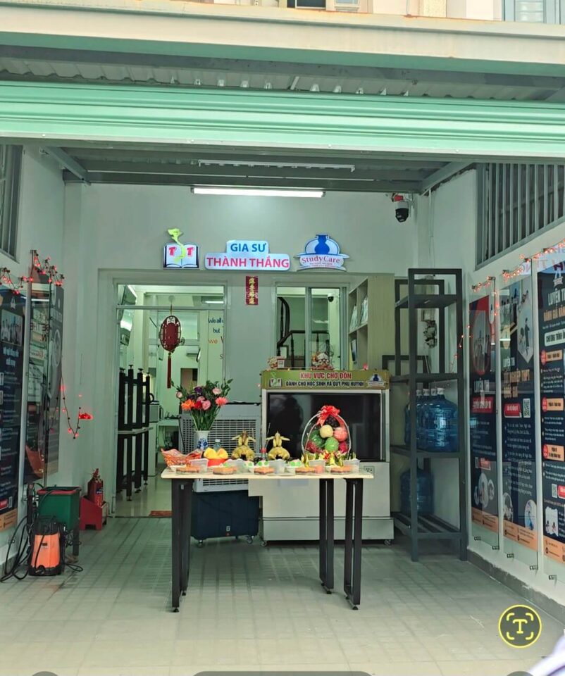 Cúng khai trương tại StudyCare – Bình Thạnh Campus
