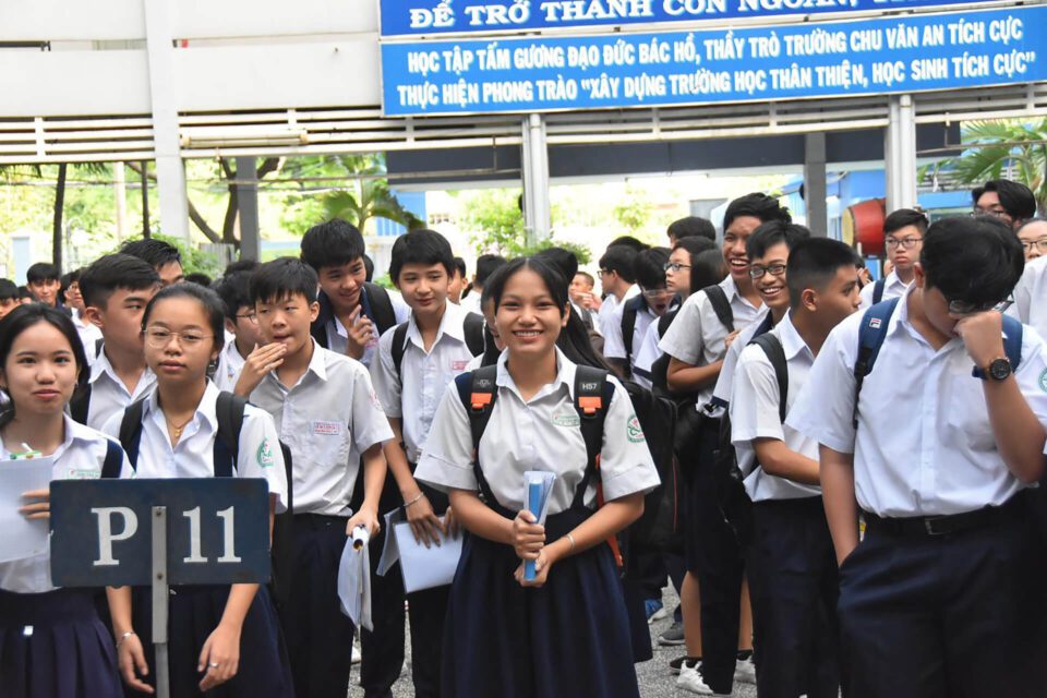 Học sinh TPHCM trong khuôn viên trường học