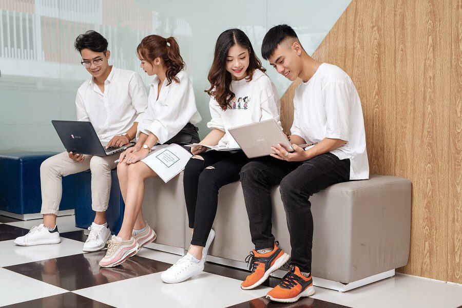sinh viên đại học