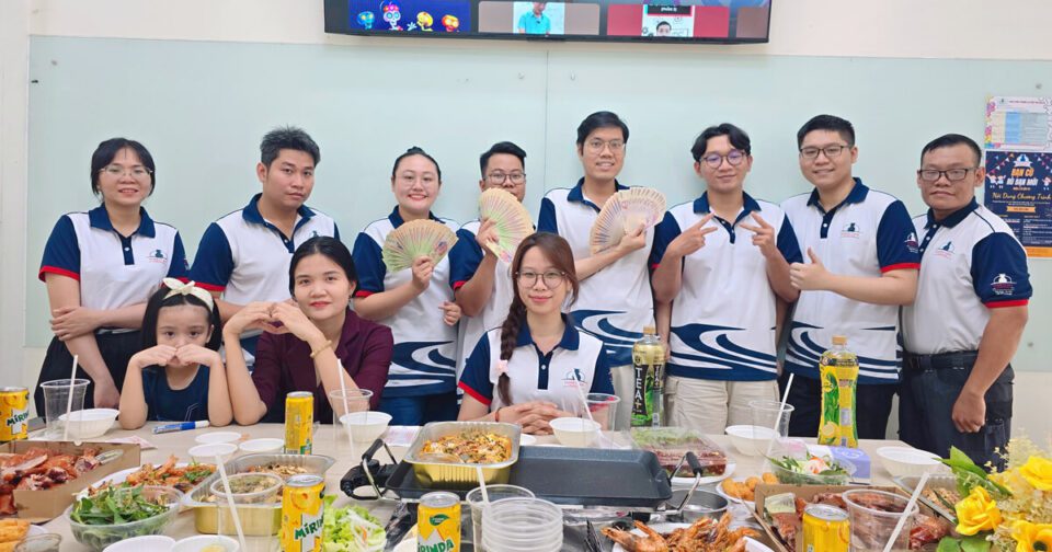 StudyCare tổ chức buổi tiệc mừng ngày Lễ Nhà giáo Việt Nam 20/11/2025