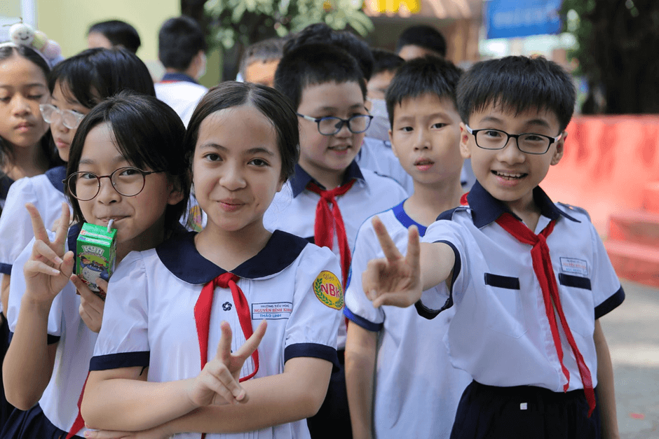 Học sinh cấp tiểu học