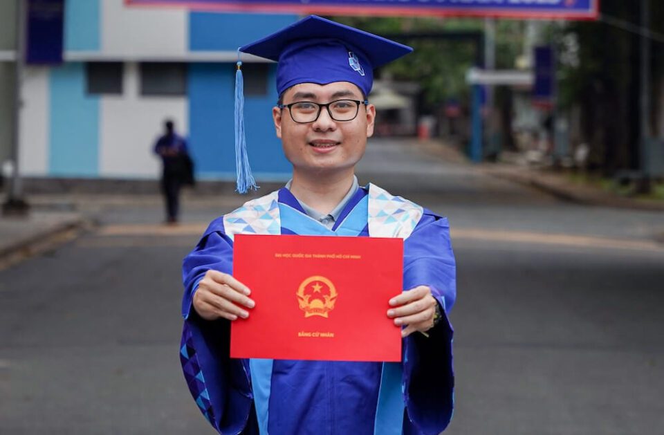 Lã Nguyễn Gia Hy trong buổi lễ tốt nghiệp